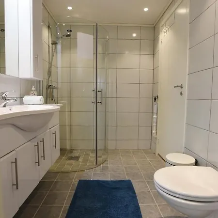 Modern & Central Apartment With Private Garden