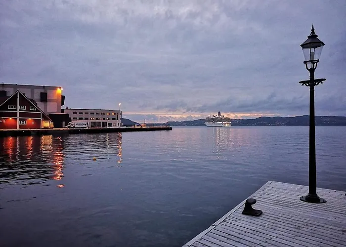 Modern And - With A Garden Апартаменты