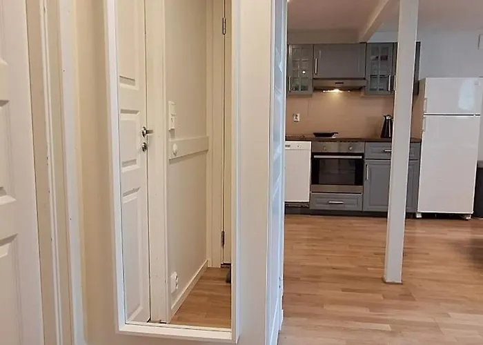 Modern And - With A Garden Апартаменты