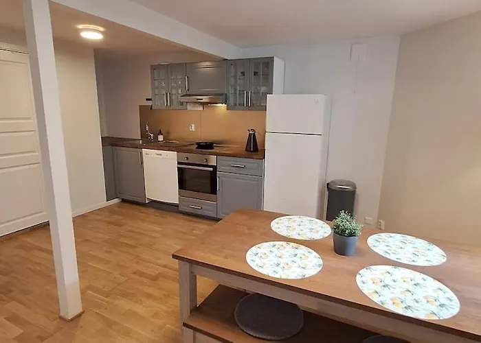 Апартаменты Modern And - With A Garden *